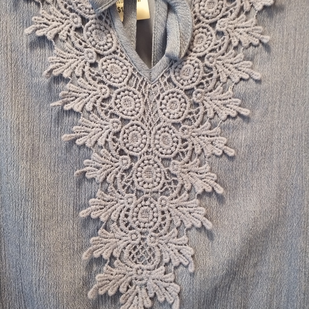 Dress - Picture 9 of 10
